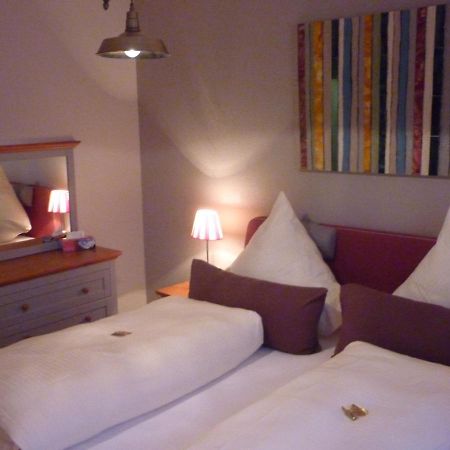 Zu Jeddelohs Lodge Hotel Gladenbach Exteriör bild
