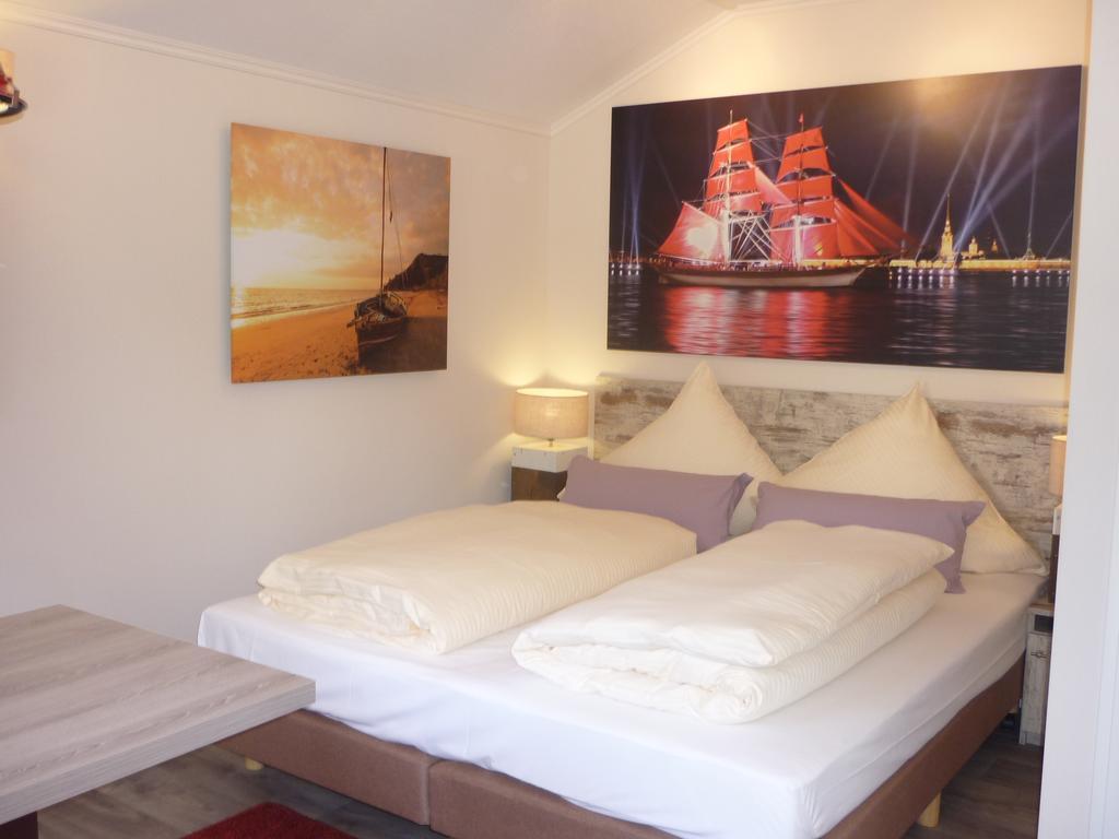 Zu Jeddelohs Lodge Hotel Gladenbach Exteriör bild