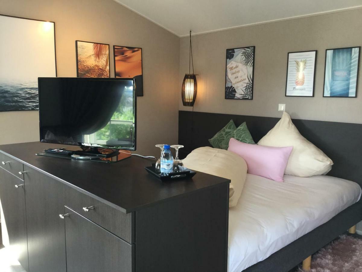 Zu Jeddelohs Lodge Hotel Gladenbach Exteriör bild